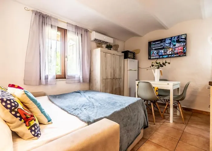 Design Sassari-carlo Alberto Сассари