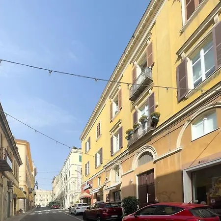 Design Sassari-carlo Alberto 아파트 사사리
